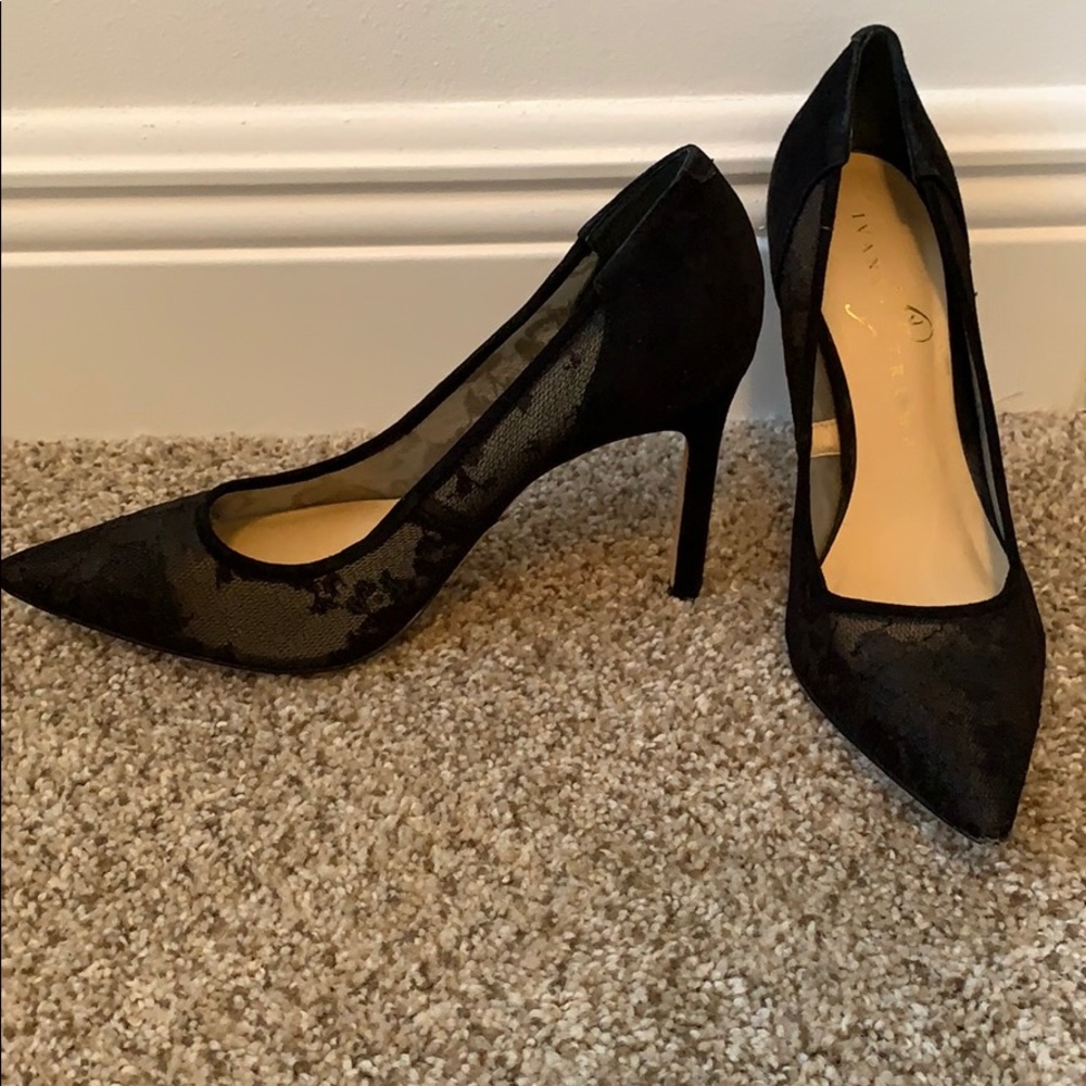 Ivanka Trump Black Heels - Picture 4 of 4
